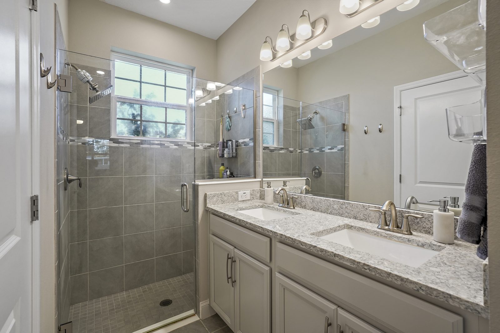 Interior, 5246 Neil Dr, St. Petersburg