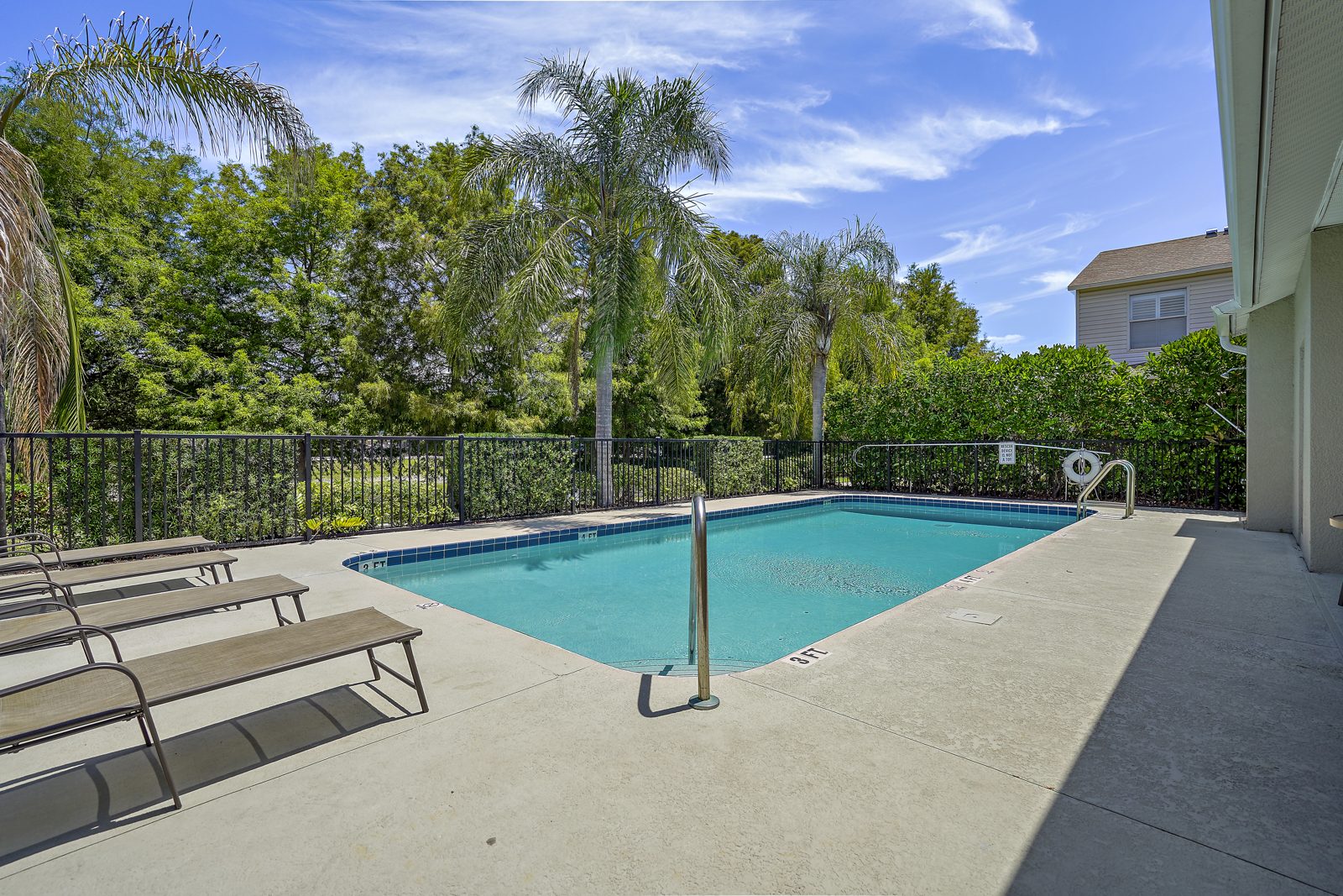Community pool at Heritage Oaks