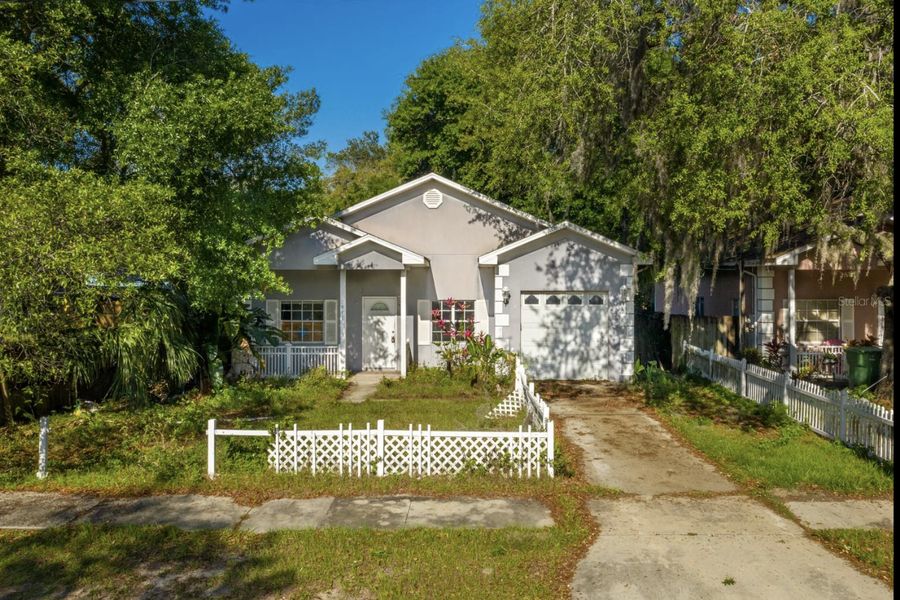 8414 N Greenwood Ave, Tampa, FL